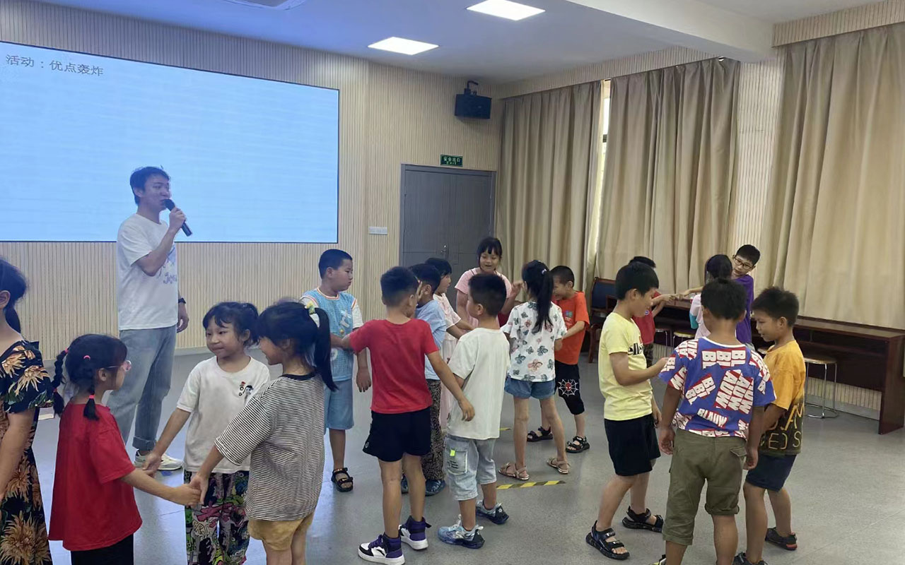 高密龙观乡中心学校